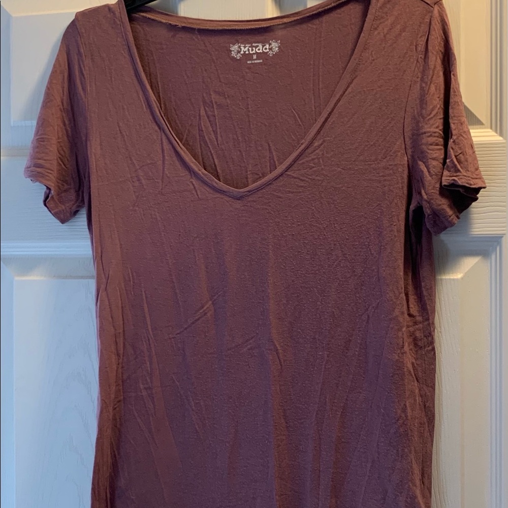Mudd Basic V-neck round hem tunic